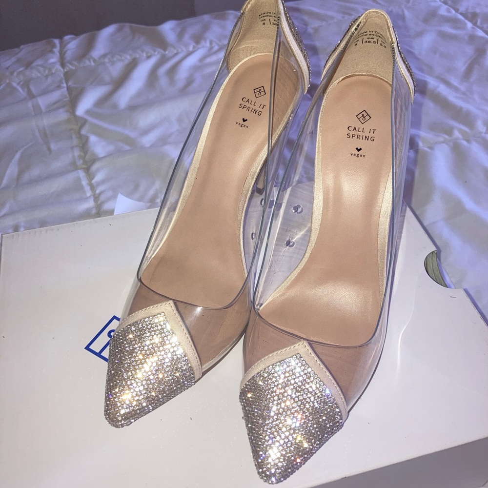 BRAND NEW CALL IT SPRING CLEAR HEELS
